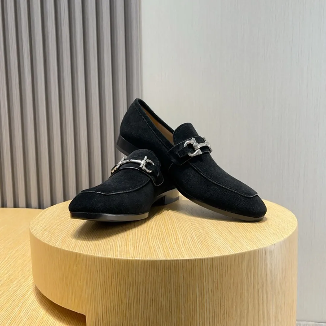 Men's Men's Shoes💰P640💰🔥《Ferragamo》👏Latest • High-end top brand luxury ~ purchasing agency, top quality ~. New fashionable business men's shoes🔜The uppers are made of original open-edge beaded cowhide➕cowhide·lining, with fine workmanship. The original stylish and soft combination wear-resistant and non-slip outsole is light and comfortable on the feet. The real thing looks better in real photos. Size: 38--44
